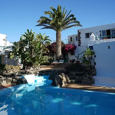 Casa Lisboa, Auf Der Finca Mimosa