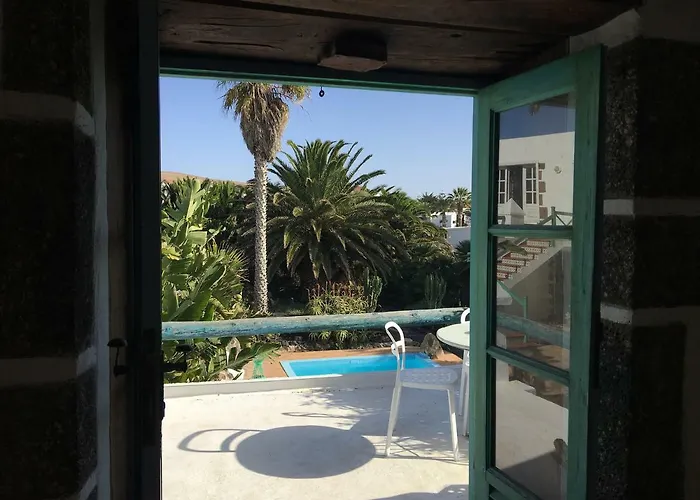 Casa Lisboa, Auf Der Mimosa *